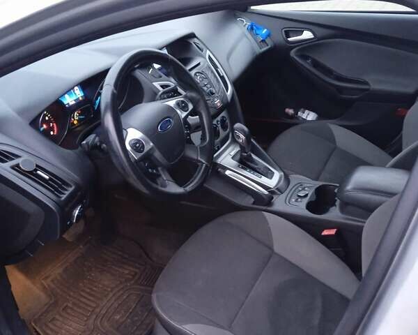 Сірий Форд Фокус, об'ємом двигуна 2 л та пробігом 172 тис. км за 5300 $, фото 10 на Automoto.ua