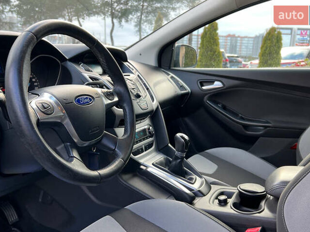 Серый Форд Фокус, объемом двигателя 1 л и пробегом 117 тыс. км за 6800 $, фото 9 на Automoto.ua