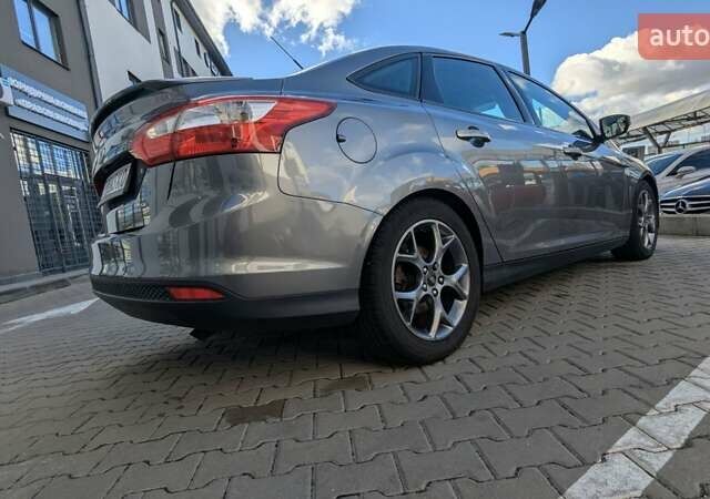 Сірий Форд Фокус, об'ємом двигуна 2 л та пробігом 120 тис. км за 8500 $, фото 1 на Automoto.ua