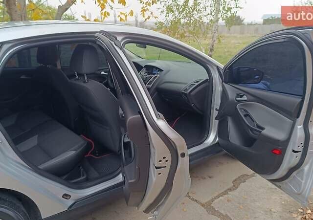 Форд Фокус 2013 в Николаеве на Automoto.ua Серый Форд Фокус, объемом двигателя 2 л и пробегом 198 тыс. км за 7499 $, фото 17 на Automoto.ua
