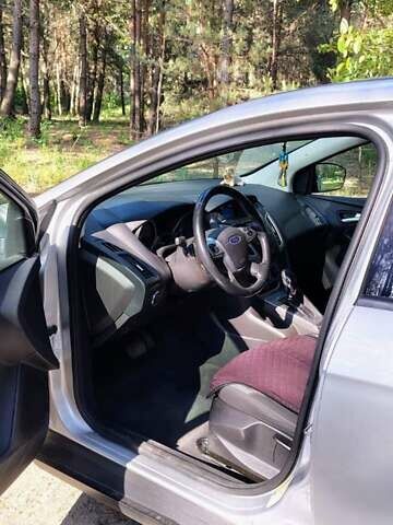 Серый Форд Фокус, объемом двигателя 2 л и пробегом 120 тыс. км за 8200 $, фото 6 на Automoto.ua