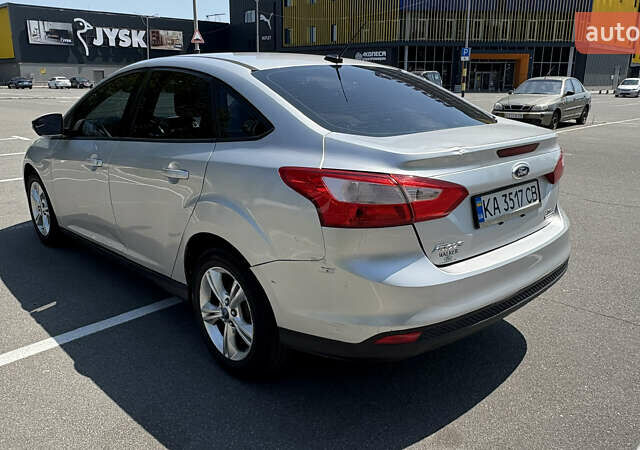 Сірий Форд Фокус, об'ємом двигуна 2 л та пробігом 265 тис. км за 6500 $, фото 3 на Automoto.ua