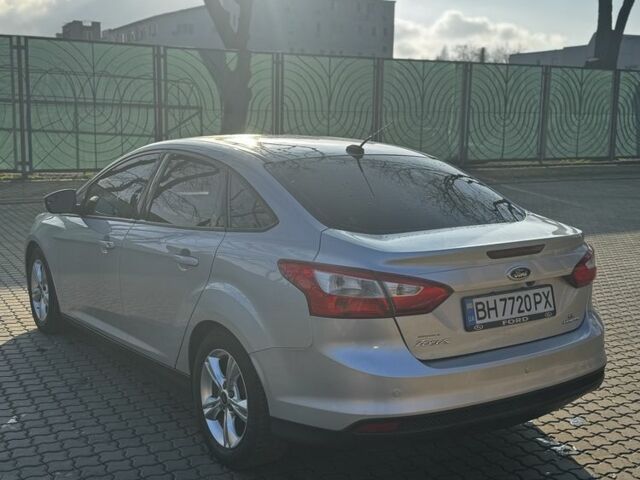 Серый Форд Фокус, объемом двигателя 2 л и пробегом 192 тыс. км за 6700 $, фото 7 на Automoto.ua