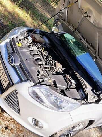 Серый Форд Фокус, объемом двигателя 2 л и пробегом 120 тыс. км за 8200 $, фото 33 на Automoto.ua