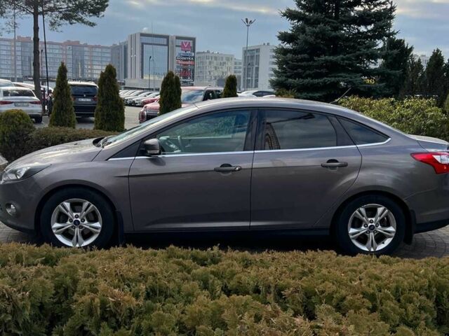 Серый Форд Фокус, объемом двигателя 1 л и пробегом 117 тыс. км за 6800 $, фото 3 на Automoto.ua