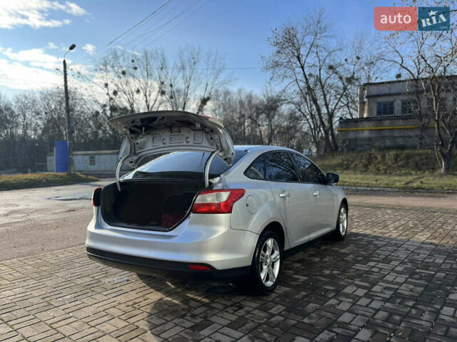 Серый Форд Фокус, объемом двигателя 2 л и пробегом 264 тыс. км за 6800 $, фото 15 на Automoto.ua