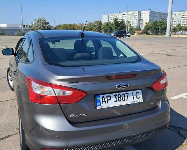 Сірий Форд Фокус, об'ємом двигуна 2 л та пробігом 177 тис. км за 7500 $, фото 4 на Automoto.ua