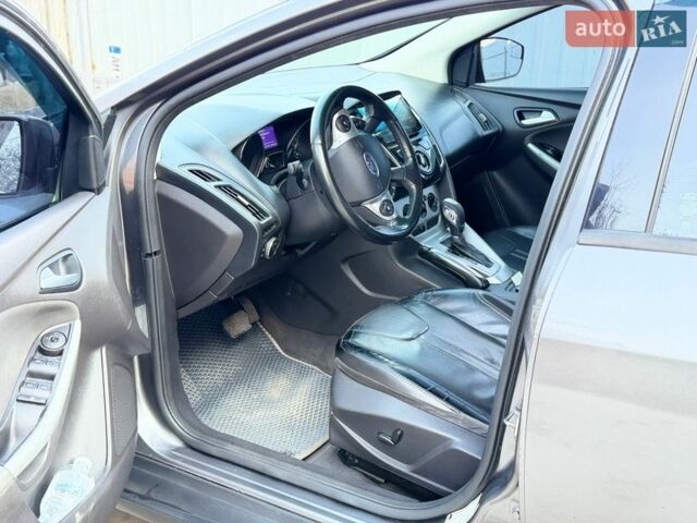 Серый Форд Фокус, объемом двигателя 2 л и пробегом 233 тыс. км за 5900 $, фото 4 на Automoto.ua