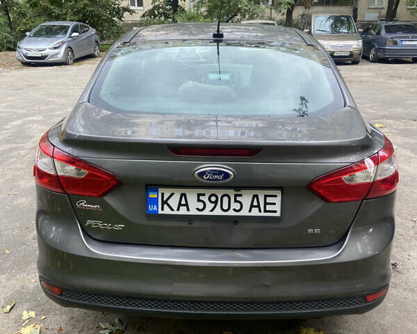 Форд Фокус 2013 в Киеве на Automoto.ua Серый Форд Фокус, объемом двигателя 2 л и пробегом 231 тыс. км за 6900 $, фото 4 на Automoto.ua