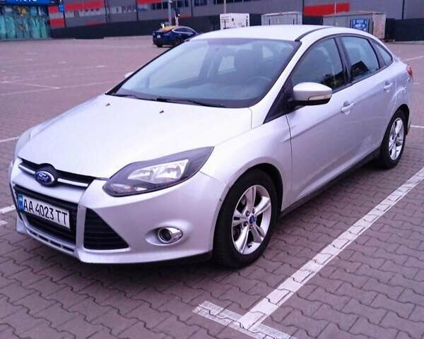 Сірий Форд Фокус, об'ємом двигуна 2 л та пробігом 172 тис. км за 5300 $, фото 1 на Automoto.ua