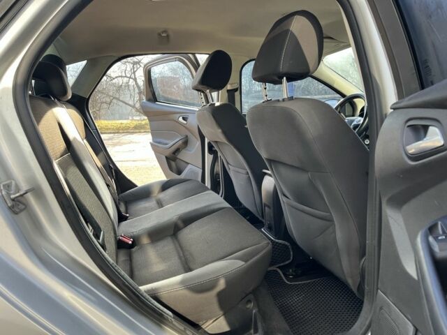 Серый Форд Фокус, объемом двигателя 2 л и пробегом 264 тыс. км за 6800 $, фото 22 на Automoto.ua