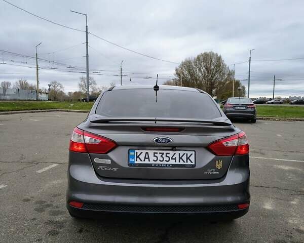 Форд Фокус 2013 в Киеве на Automoto.ua Серый Форд Фокус, объемом двигателя 2 л и пробегом 279 тыс. км за 6200 $, фото 2 на Automoto.ua
