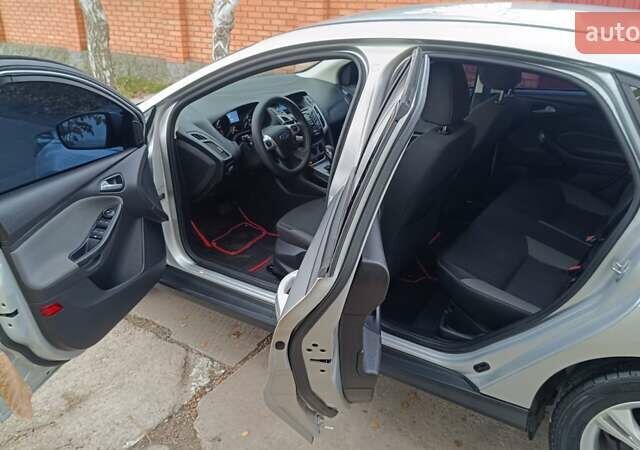 Форд Фокус 2013 в Николаеве на Automoto.ua Серый Форд Фокус, объемом двигателя 2 л и пробегом 198 тыс. км за 7499 $, фото 13 на Automoto.ua