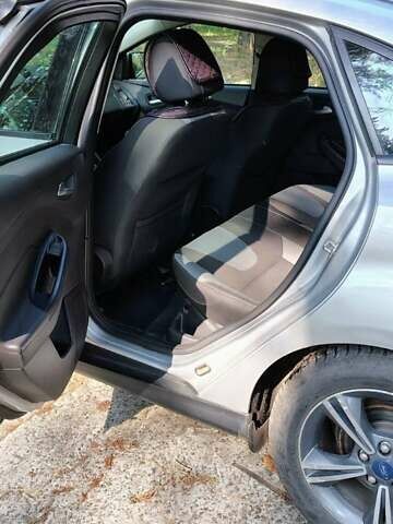 Серый Форд Фокус, объемом двигателя 2 л и пробегом 120 тыс. км за 8200 $, фото 1 на Automoto.ua