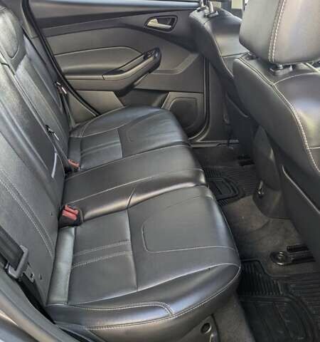 Сірий Форд Фокус, об'ємом двигуна 2 л та пробігом 120 тис. км за 8500 $, фото 11 на Automoto.ua