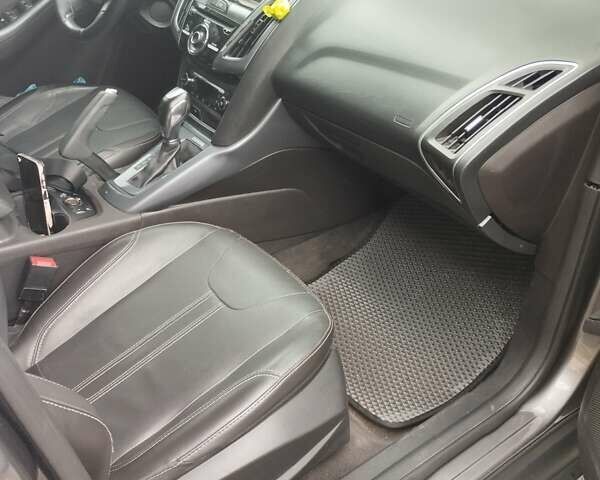 Форд Фокус 2013 у Львові на Automoto.ua Сірий Форд Фокус, об'ємом двигуна 2 л та пробігом 220 тис. км за 8000 $, фото 20 на Automoto.ua