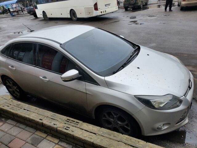 Сірий Форд Фокус, об'ємом двигуна 2 л та пробігом 157 тис. км за 4600 $, фото 2 на Automoto.ua