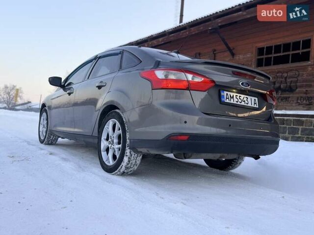 Сірий Форд Фокус, об'ємом двигуна 2 л та пробігом 231 тис. км за 4900 $, фото 19 на Automoto.ua