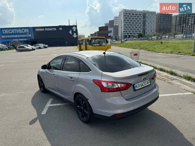 Серый Форд Фокус, объемом двигателя 1 л и пробегом 243 тыс. км за 5400 $, фото 9 на Automoto.ua