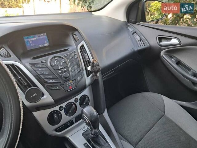 Сірий Форд Фокус, об'ємом двигуна 2 л та пробігом 177 тис. км за 7500 $, фото 1 на Automoto.ua