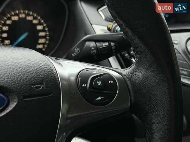 Серый Форд Фокус, объемом двигателя 1 л и пробегом 243 тыс. км за 5300 $, фото 19 на Automoto.ua