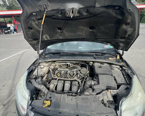 Серый Форд Фокус, объемом двигателя 2 л и пробегом 152 тыс. км за 6500 $, фото 11 на Automoto.ua