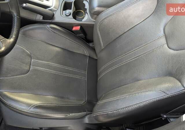 Сірий Форд Фокус, об'ємом двигуна 2 л та пробігом 120 тис. км за 8500 $, фото 12 на Automoto.ua