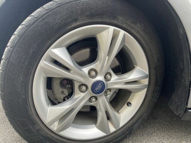 Форд Фокус 2013 в Киеве на Automoto.ua Серый Форд Фокус, объемом двигателя 2 л и пробегом 171 тыс. км за 6200 $, фото 14 на Automoto.ua