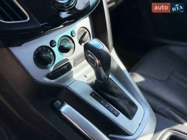 Серый Форд Фокус, объемом двигателя 2.01 л и пробегом 232 тыс. км за 6800 $, фото 28 на Automoto.ua