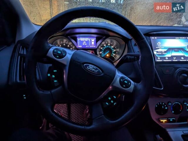 Сірий Форд Фокус, об'ємом двигуна 2 л та пробігом 231 тис. км за 6500 $, фото 4 на Automoto.ua