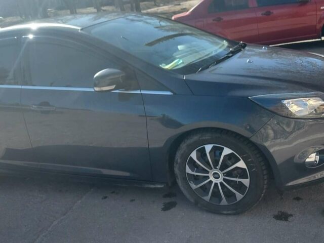 Сірий Форд Фокус, об'ємом двигуна 1 л та пробігом 90 тис. км за 7200 $, фото 2 на Automoto.ua