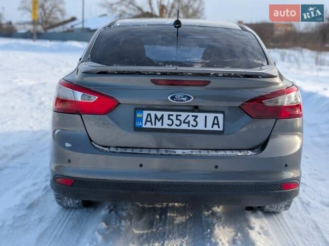 Серый Форд Фокус, объемом двигателя 2 л и пробегом 231 тыс. км за 5800 $, фото 11 на Automoto.ua