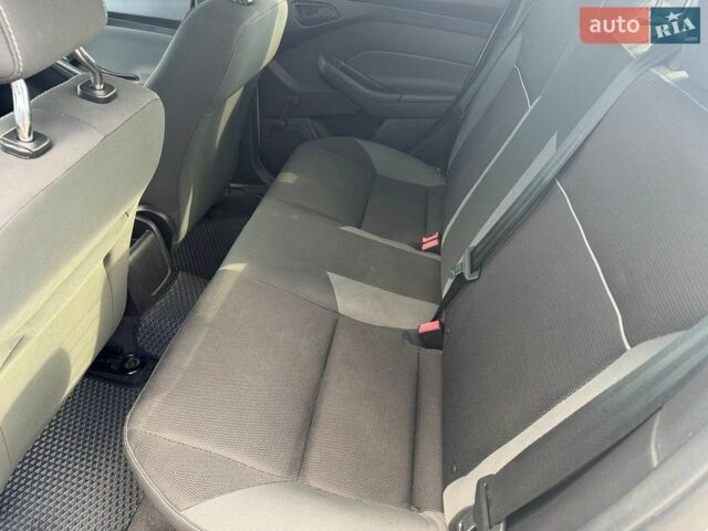 Сірий Форд Фокус, об'ємом двигуна 2 л та пробігом 189 тис. км за 5800 $, фото 9 на Automoto.ua