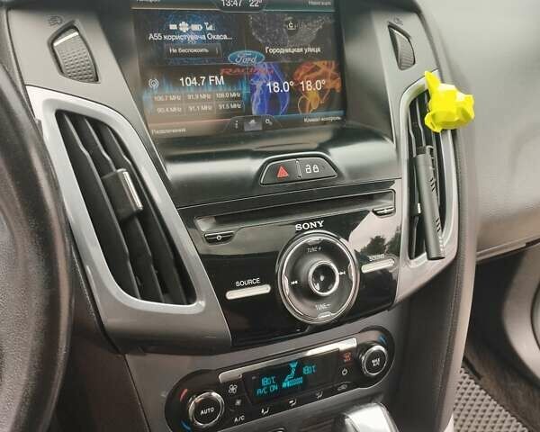 Форд Фокус 2013 у Львові на Automoto.ua Сірий Форд Фокус, об'ємом двигуна 2 л та пробігом 220 тис. км за 8000 $, фото 24 на Automoto.ua