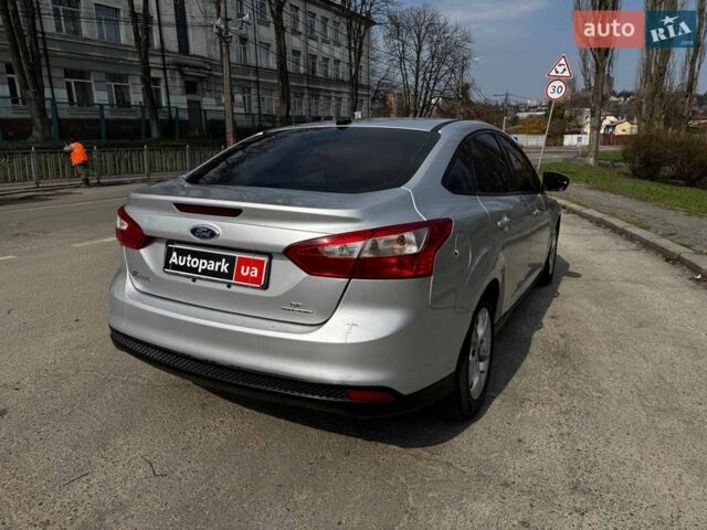 Сірий Форд Фокус, об'ємом двигуна 2 л та пробігом 215 тис. км за 6790 $, фото 6 на Automoto.ua