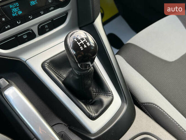 Сірий Форд Фокус, об'ємом двигуна 1 л та пробігом 117 тис. км за 6800 $, фото 15 на Automoto.ua