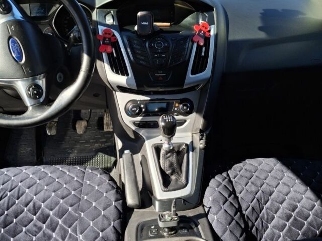 Сірий Форд Фокус, об'ємом двигуна 1 л та пробігом 203 тис. км за 6800 $, фото 5 на Automoto.ua