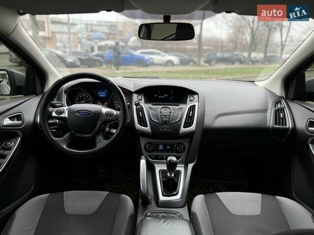 Серый Форд Фокус, объемом двигателя 1 л и пробегом 243 тыс. км за 5300 $, фото 8 на Automoto.ua