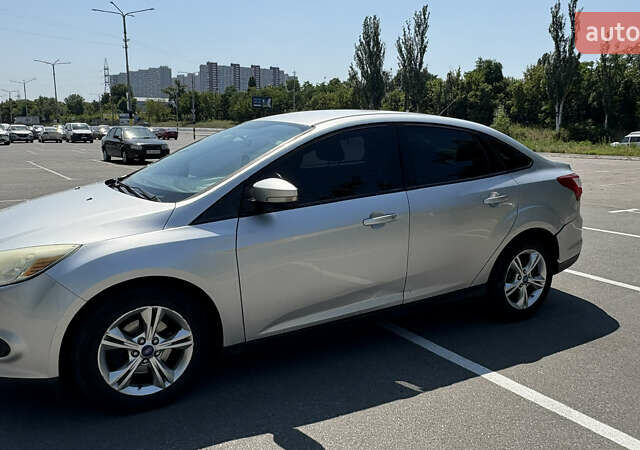 Сірий Форд Фокус, об'ємом двигуна 2 л та пробігом 265 тис. км за 6500 $, фото 2 на Automoto.ua