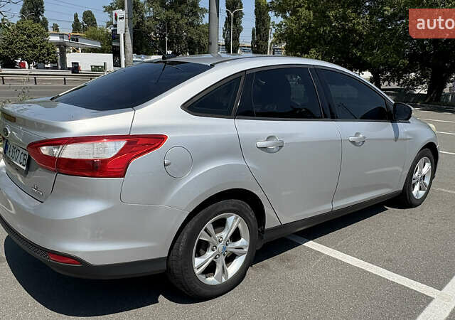 Сірий Форд Фокус, об'ємом двигуна 2 л та пробігом 265 тис. км за 6500 $, фото 5 на Automoto.ua