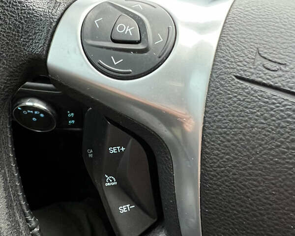 Сірий Форд Фокус, об'ємом двигуна 2 л та пробігом 234 тис. км за 6600 $, фото 54 на Automoto.ua