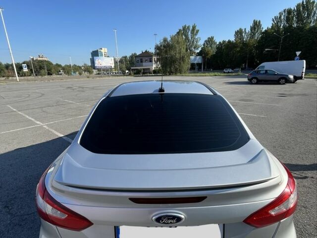 Серый Форд Фокус, объемом двигателя 2 л и пробегом 183 тыс. км за 7200 $, фото 6 на Automoto.ua