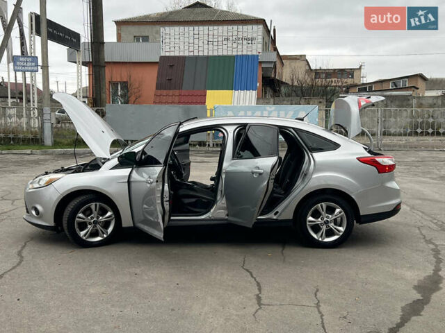 Сірий Форд Фокус, об'ємом двигуна 2 л та пробігом 234 тис. км за 6600 $, фото 48 на Automoto.ua