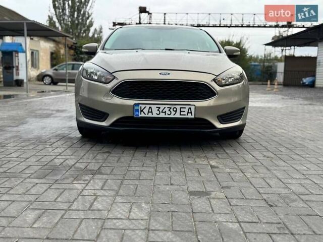 Сірий Форд Фокус, об'ємом двигуна 2 л та пробігом 169 тис. км за 6400 $, фото 3 на Automoto.ua