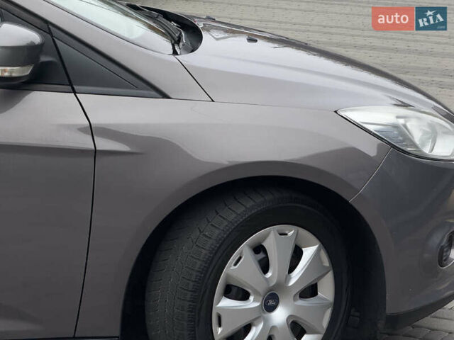 Серый Форд Фокус, объемом двигателя 1 л и пробегом 145 тыс. км за 6350 $, фото 21 на Automoto.ua