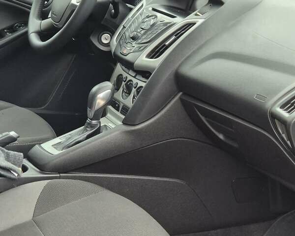 Сірий Форд Фокус, об'ємом двигуна 2 л та пробігом 170 тис. км за 6700 $, фото 12 на Automoto.ua