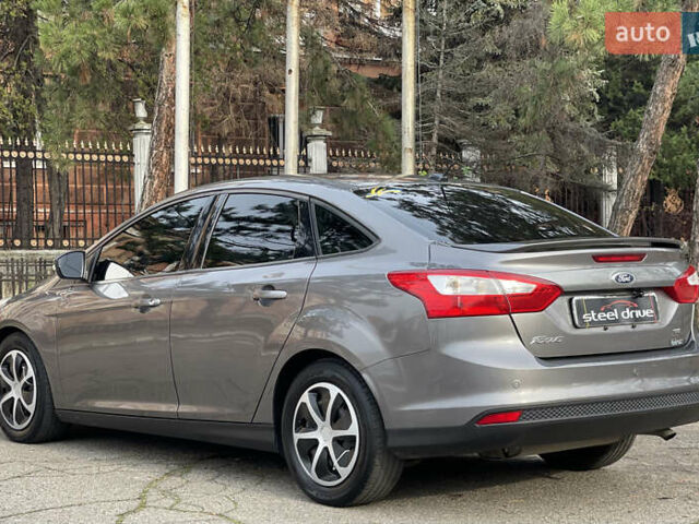 Серый Форд Фокус, объемом двигателя 2 л и пробегом 127 тыс. км за 8799 $, фото 5 на Automoto.ua