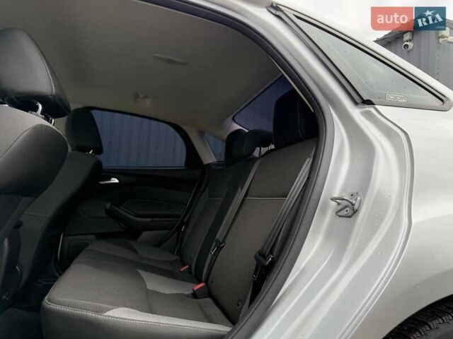 Серый Форд Фокус, объемом двигателя 2 л и пробегом 176 тыс. км за 8990 $, фото 9 на Automoto.ua