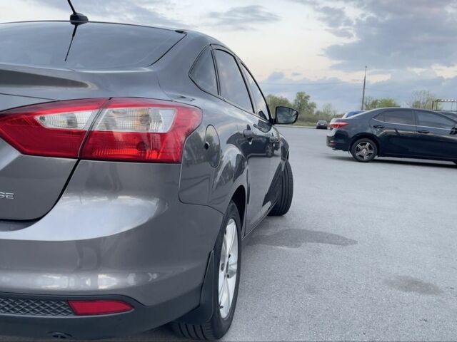 Серый Форд Фокус, объемом двигателя 2 л и пробегом 140 тыс. км за 8900 $, фото 2 на Automoto.ua