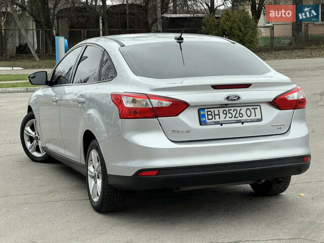 Сірий Форд Фокус, об'ємом двигуна 2 л та пробігом 234 тис. км за 6600 $, фото 11 на Automoto.ua